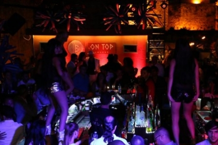 Saturday Night at B On Top Pub, Byblos