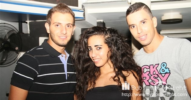 Weekend at 100% Pub, Byblos