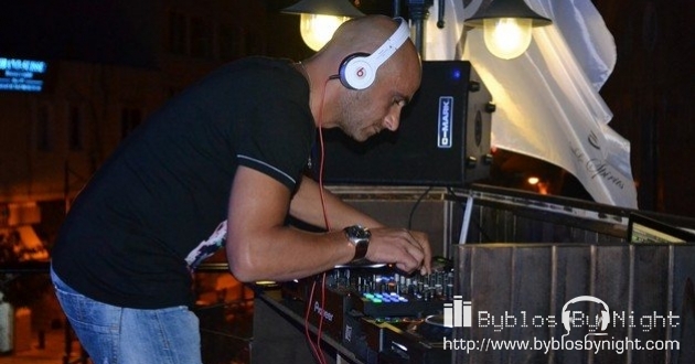 Super DJ Gee Le Papa live at B on Top Pub, Byblos