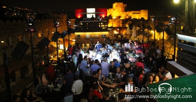 Friday Night at B On Top Pub, Byblos