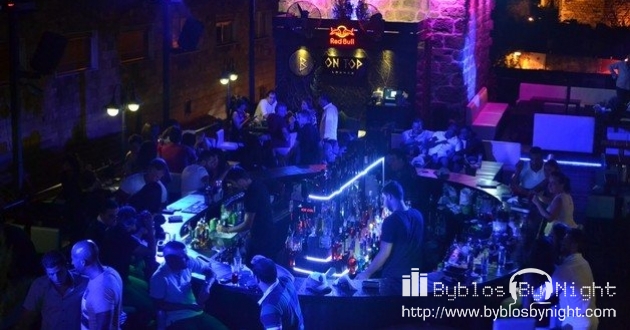 Friday Night at B On Top Pub, Byblos