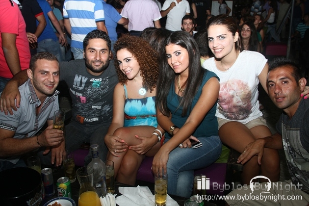 Saturday Night at Barbacane Pub, Byblos