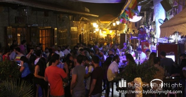 Weekend at La Paz Pub, Byblos