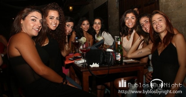 Saturday Night at La Paz Pub, Byblos