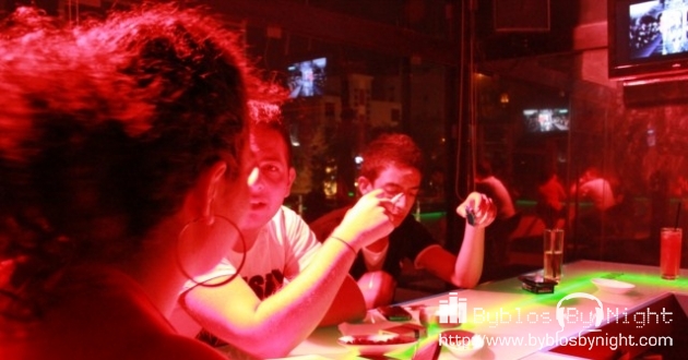 Saturday night at 100% Pub